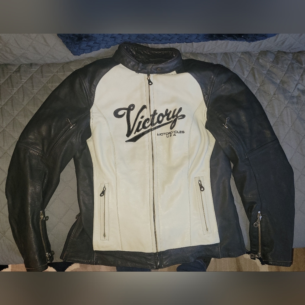 Victory Womens leather jacket size S